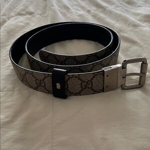 Gucci Men's Reversible Classic Brown GG Monogram to Solid Black Belt